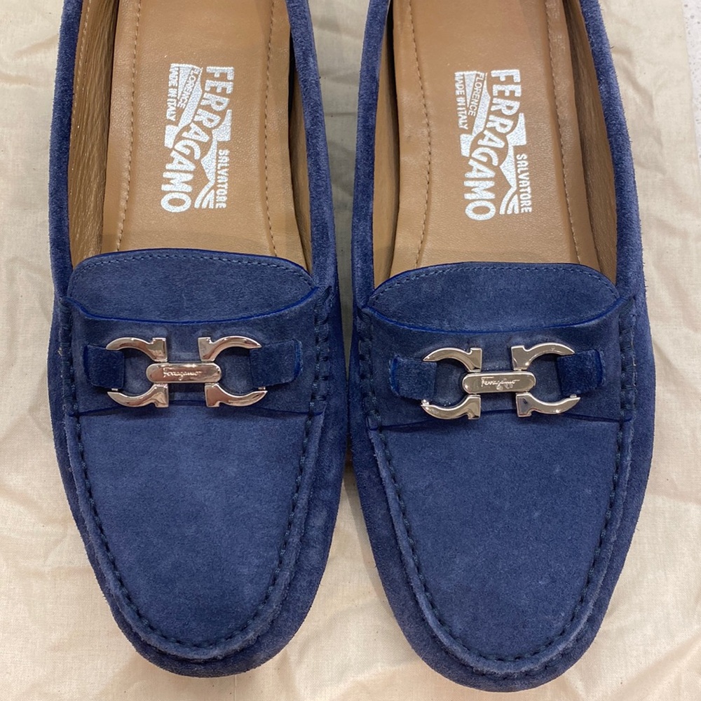 Fetching Ferragamo Blue Suede Driver Moccasin Loafer Flats